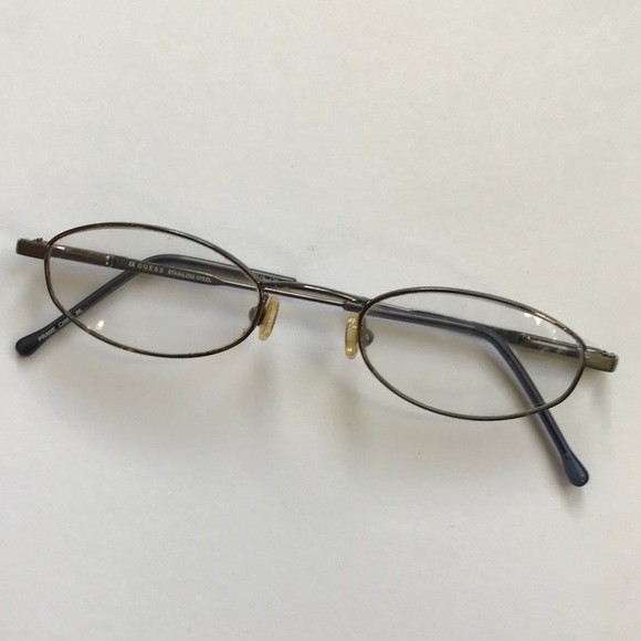 GUESS Prescription Eyeglasses - Picture 3 of 8